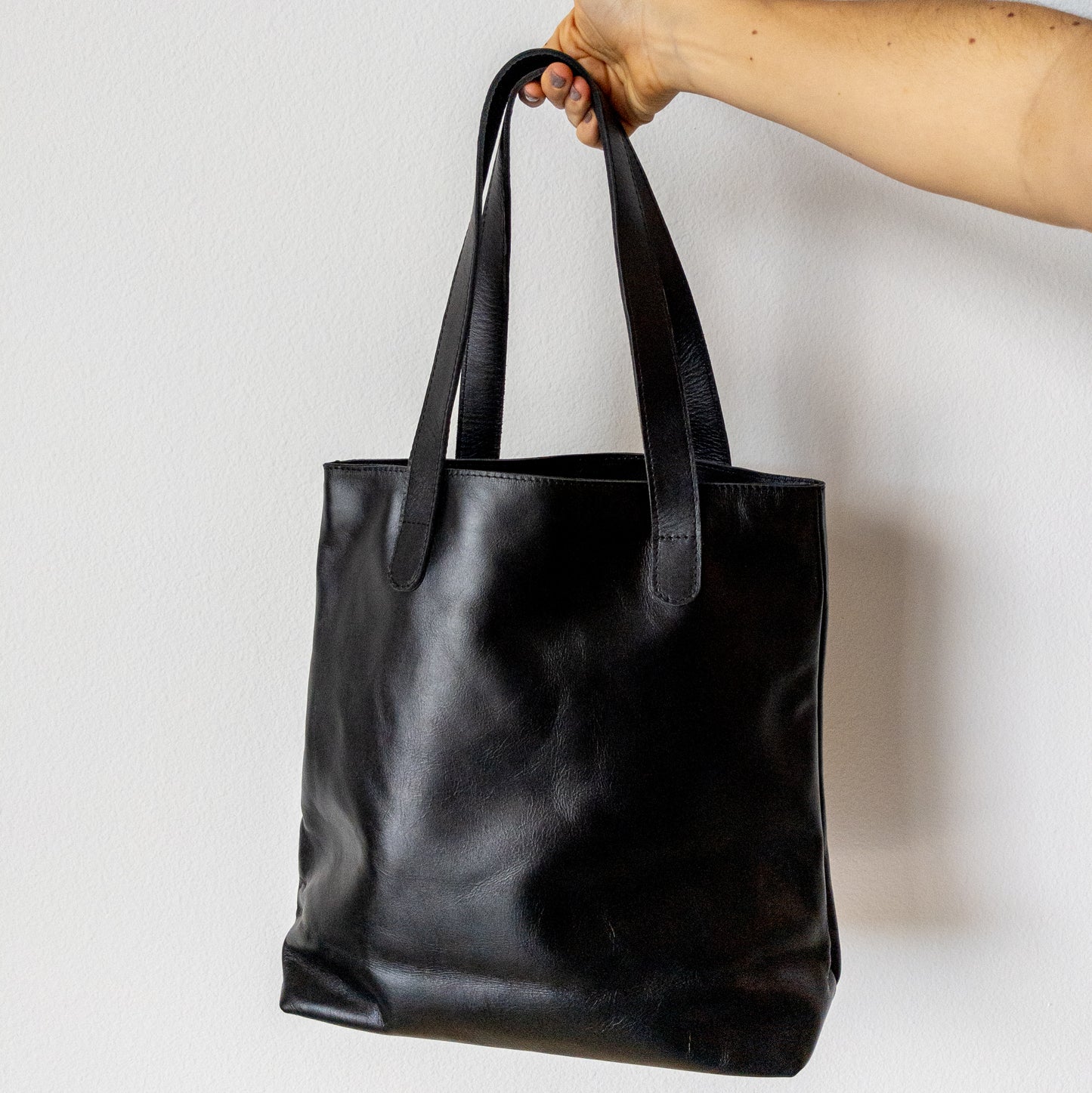 Hanna Leather Tote Black