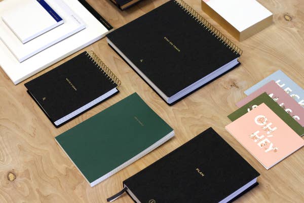 Stay On Track Weekly Desktop Planner