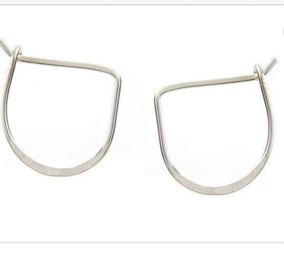 Meredith Hoops Semi Circle - silver