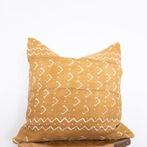 African mudcloth throw pillow cover - golden tan and white