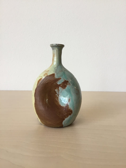 Merritt Island Potters decorative pinch vase - with crack